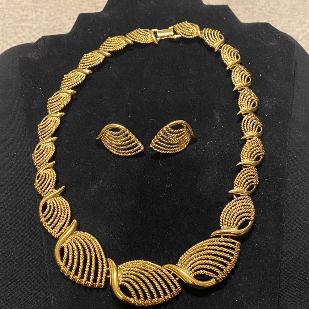 Napier Gold Leaf Necklace and Earring Set